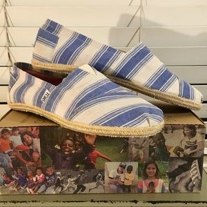 TOMS Men’s Classics Umbrella Stripe Alpargatas